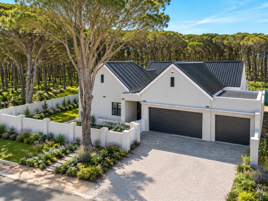 4 Bedroom Property for Sale in Mzuri Estate Western Cape